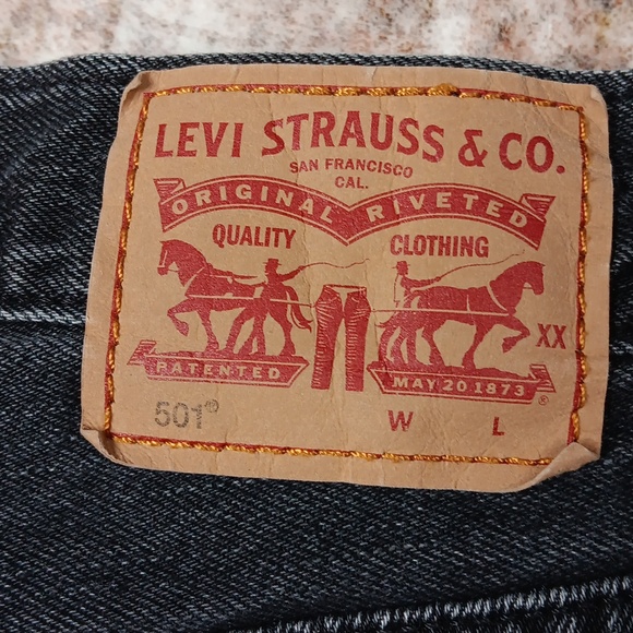 Levi's 501 Black Denim Shorts Womens Size 29 - Picture 5 of 9